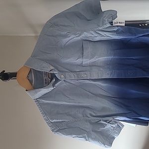 New Men Old Navy shirt